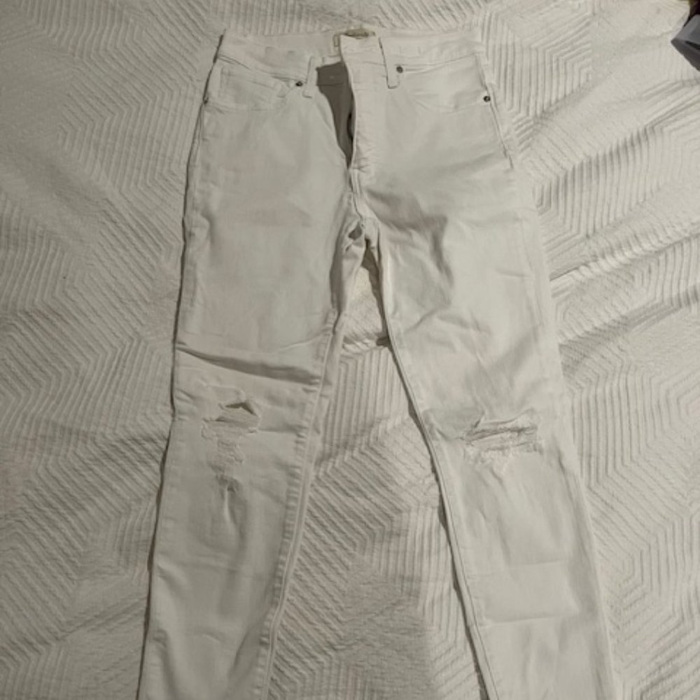 Madewell 9" High Rise Skinny Crop Distressed White Jeans with Raw Hem, Size 28
